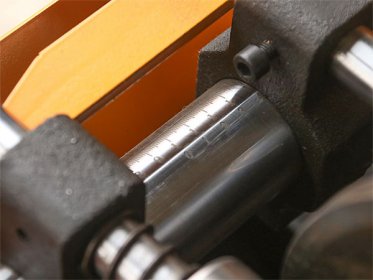 为什么钢筋直螺纹滚丝机要加螺旋角?